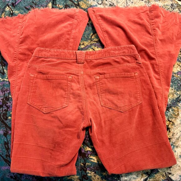 Free People Karma Corduroy Exaggerate Flare Jeans – Red Dahlia, Size 27 - Picture 6 of 14